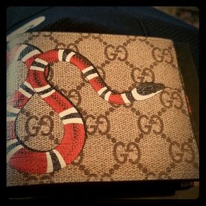Gucci kingsnake wallet AUTHENTIC